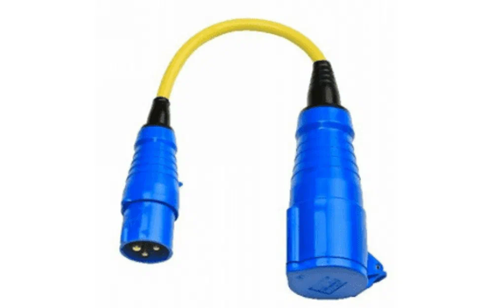 slider 0 Câble adaptateur 16A vers fiche CEE 32A/250V – 16A / raccord CEE 32A