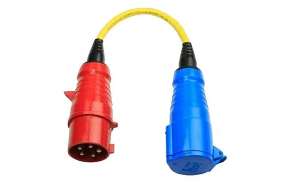 slider 0 Câble adaptateur 32A/3 vers fiche CEE monophasée 5P / prise CEE 3P