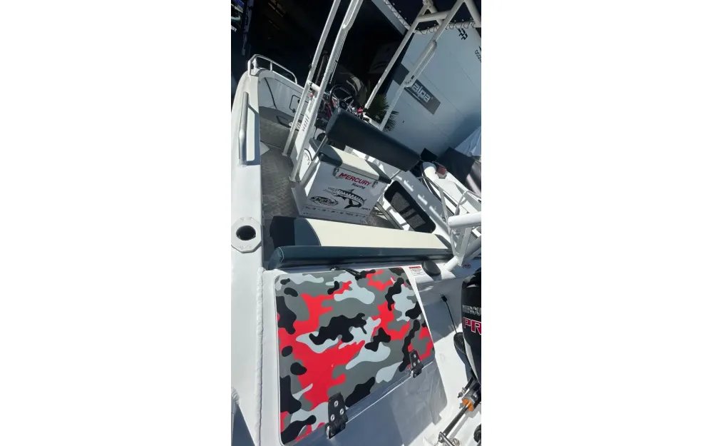 slider 6 Morningstar Boats  520 F