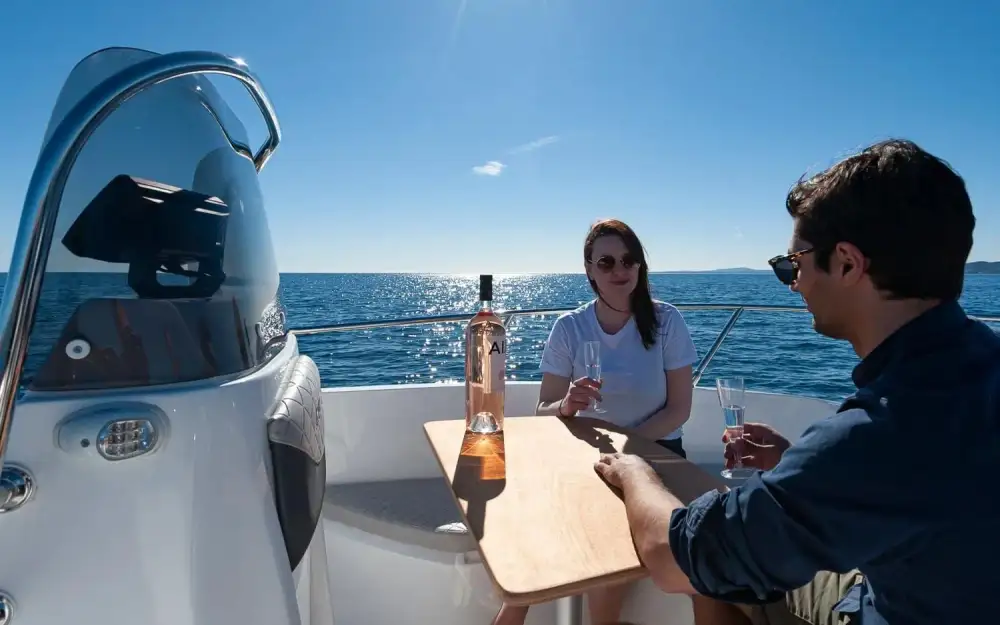 slider 8 Idea Marine  53 Open