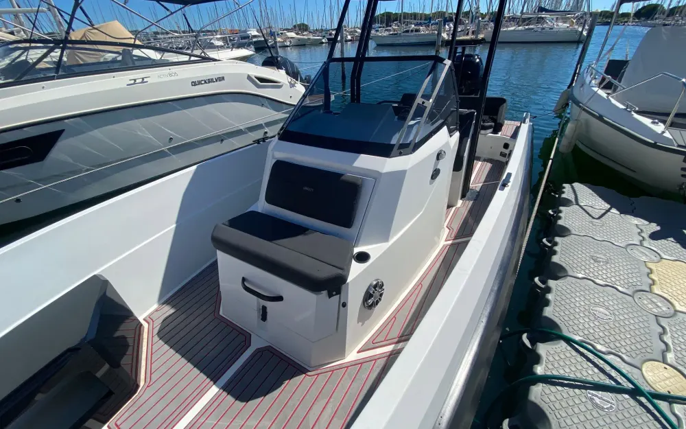 slider 1 Iron Boats  827 - null