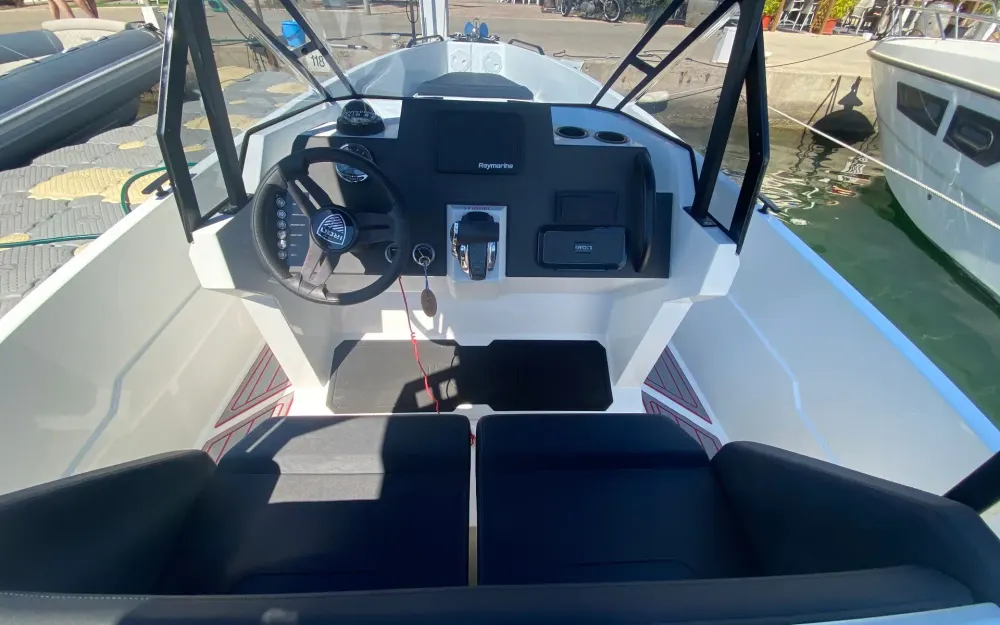 slider 6 Iron Boats  827 - null