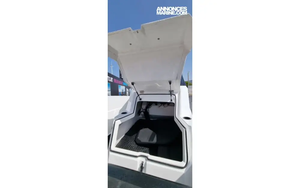 slider 12 Iron Boats  827