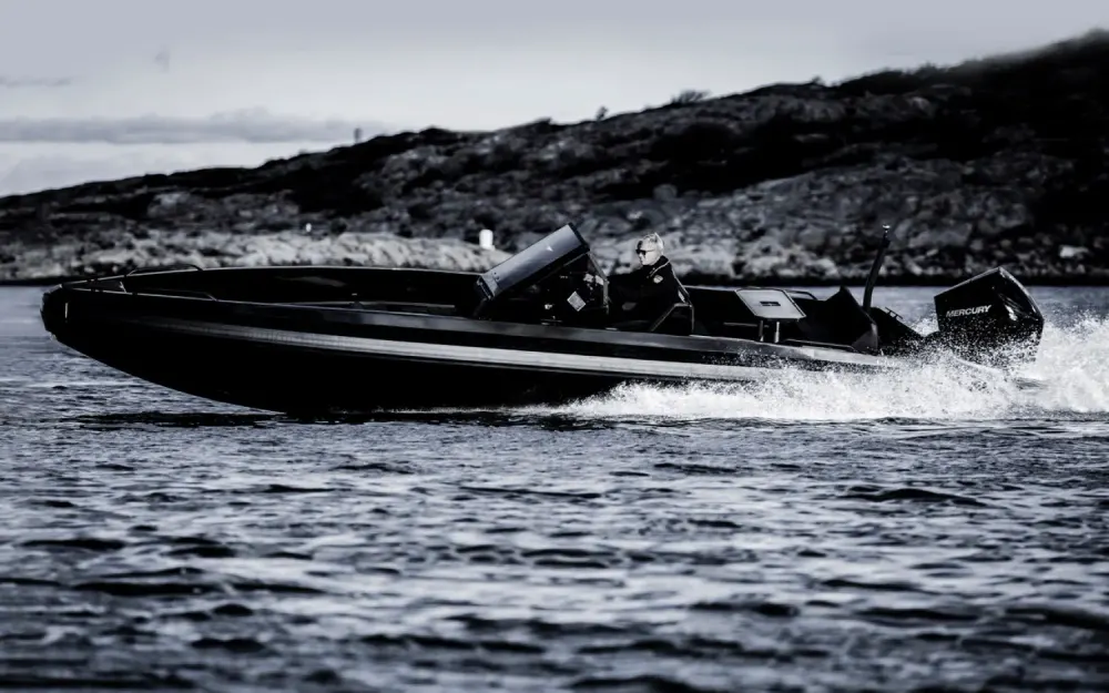 slider 2 Iron Boats  827 - null