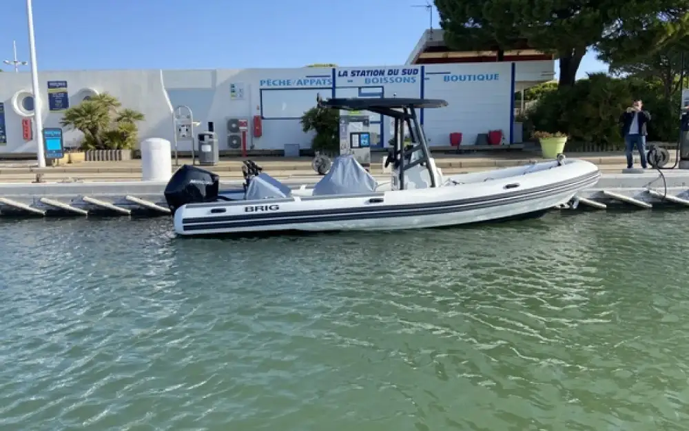 slider 1 Brig Navigator 24