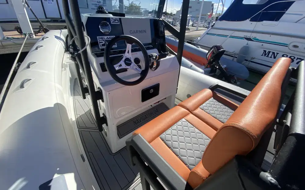 slider 4 Brig Navigator 24