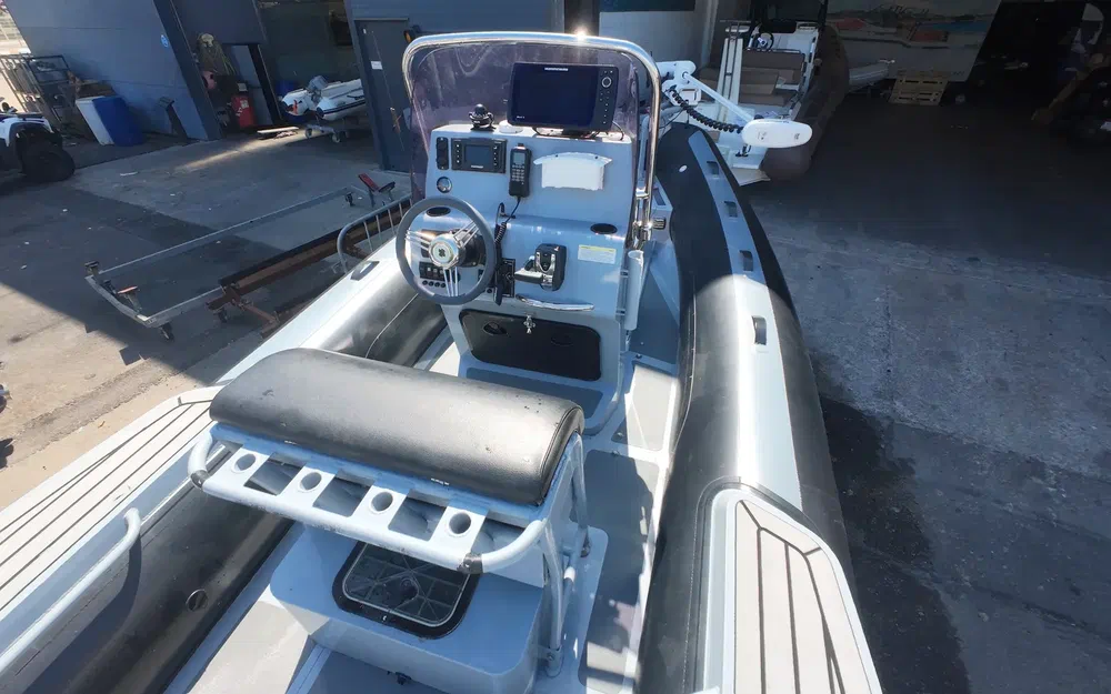 slider 13 Gala Boats V650 Fishing