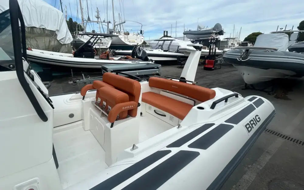 slider 4 Brig Eagle 6.7