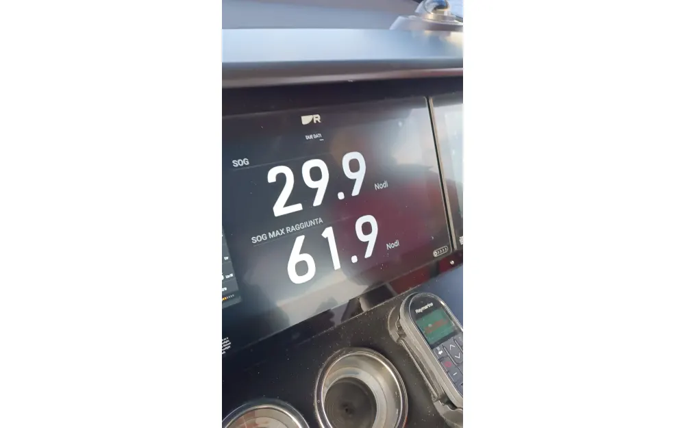 slider 28 Salpa Soleil 52