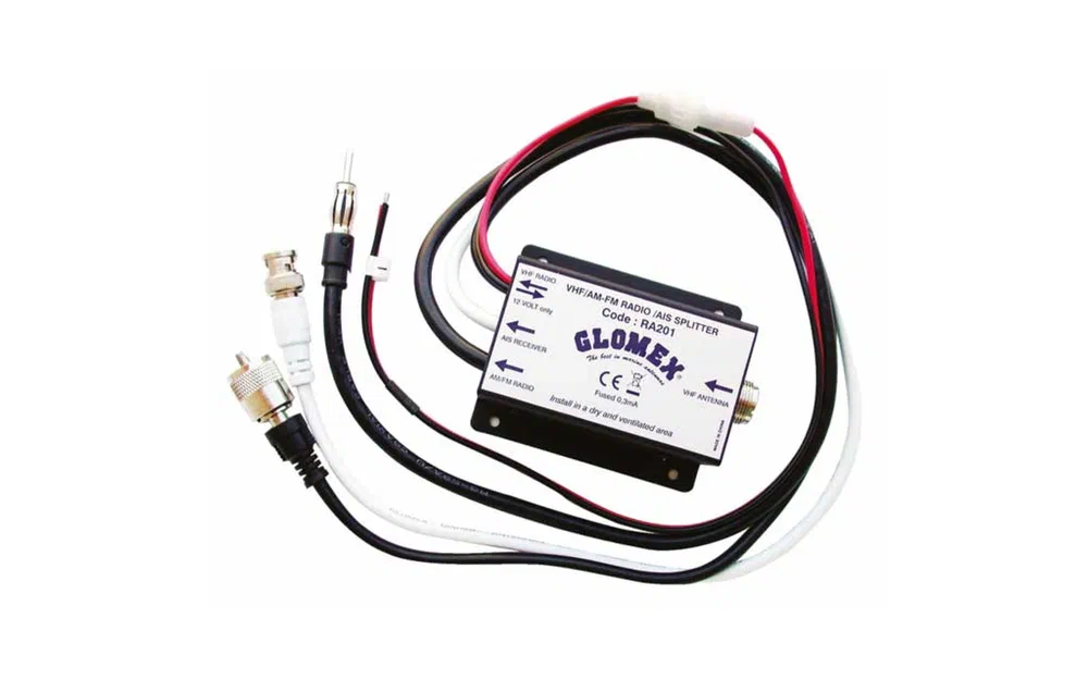 slider 0 Répartiteur Glomex RA201 VHF - radio - AIS