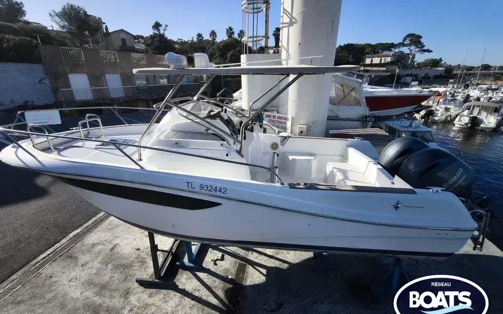 slider 0 Jeanneau Cap Camarat 7.5 WA