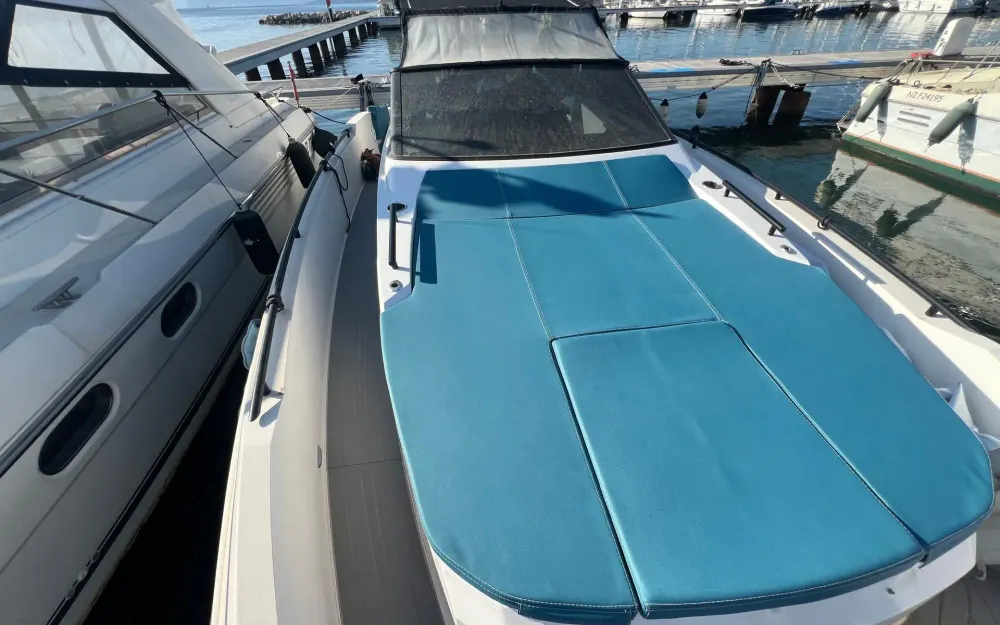 slider 3 Rio Yachts Daytona 34 - null
