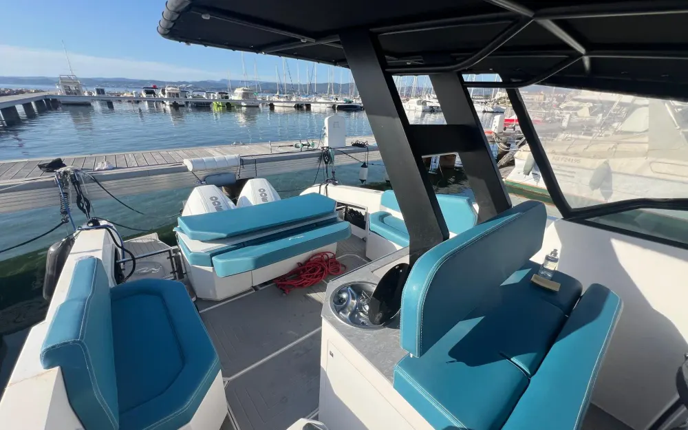 slider 7 Rio Yachts Daytona 34 - null