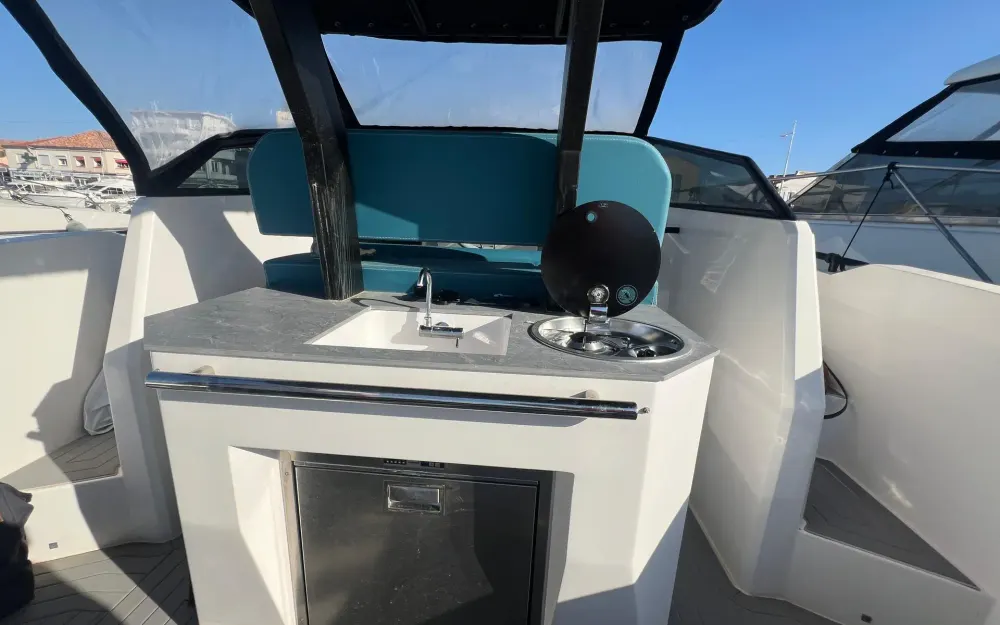 slider 9 Rio Yachts Daytona 34 - null