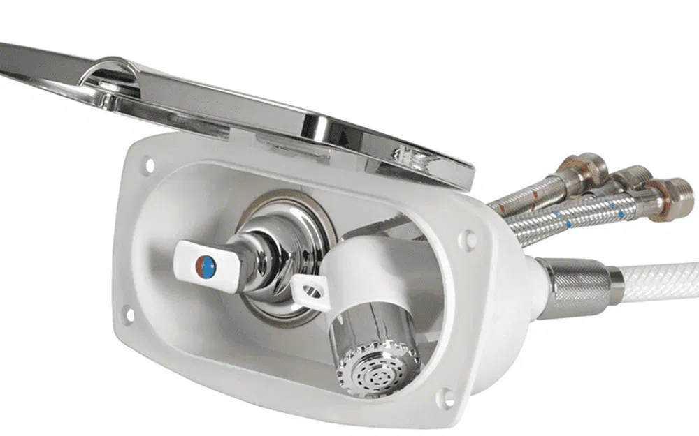 slider 0 Douche extérieure ovale chromée