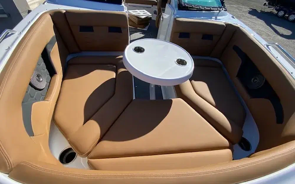 slider 13 Four Winns HD3