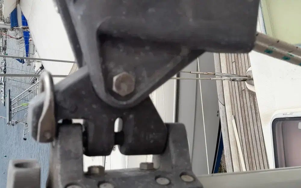 slider 104 Beneteau Oceanis 423