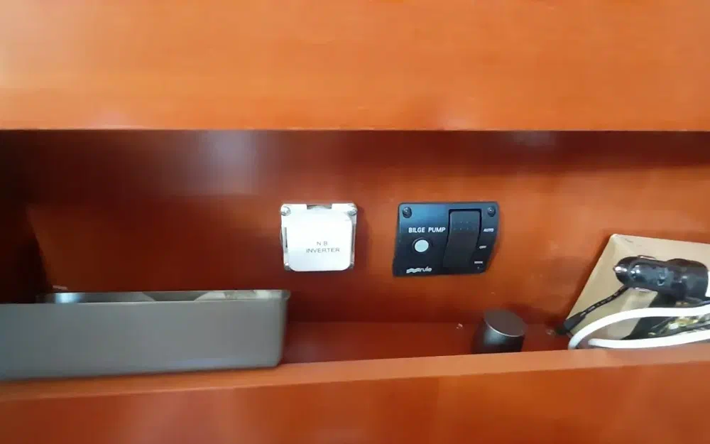 slider 107 Beneteau Oceanis 423