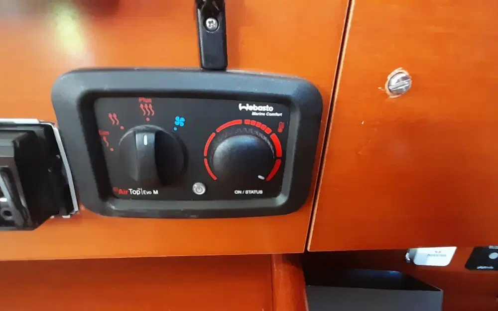 slider 113 Beneteau Oceanis 423