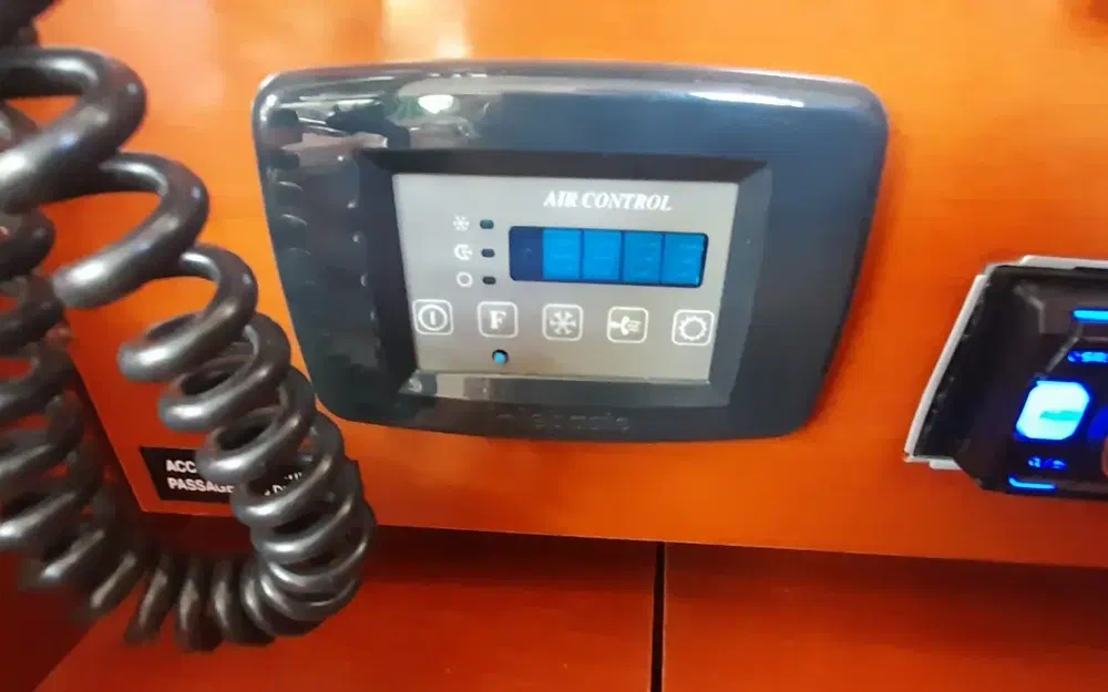 slider 92 Beneteau Oceanis 423