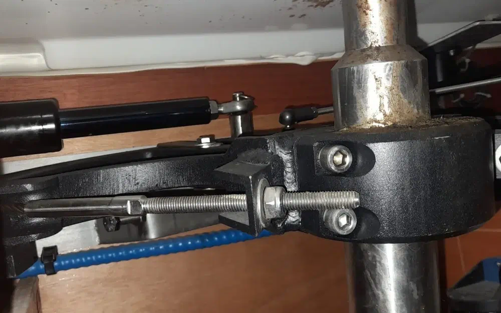 slider 138 Dufour 405