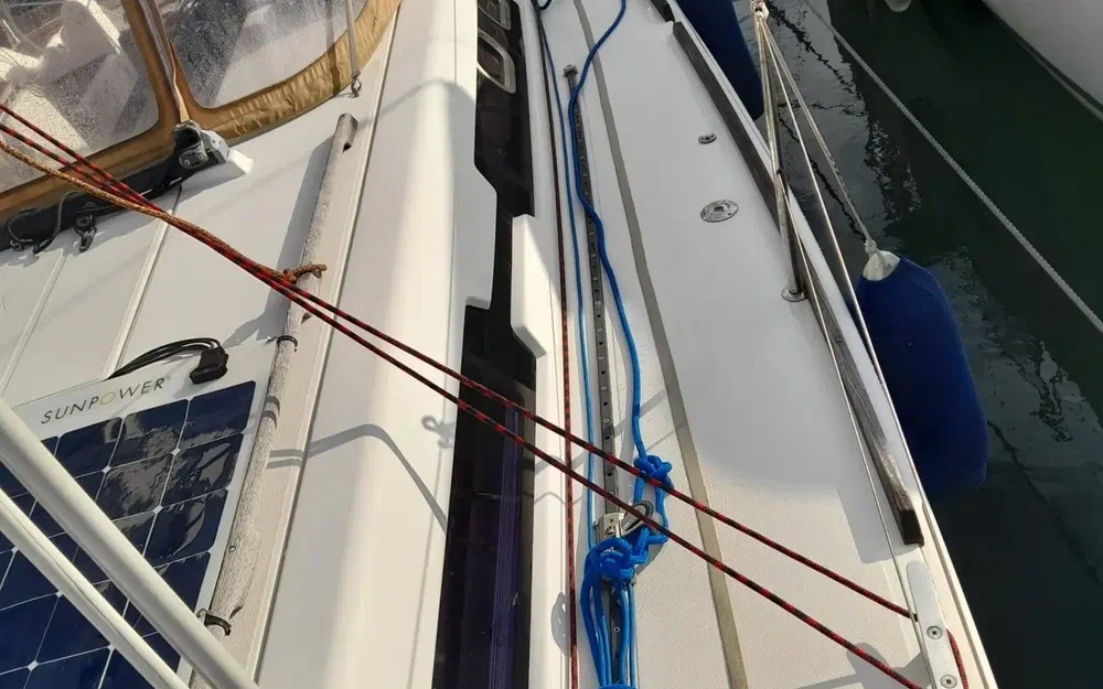 slider 28 Dufour 405