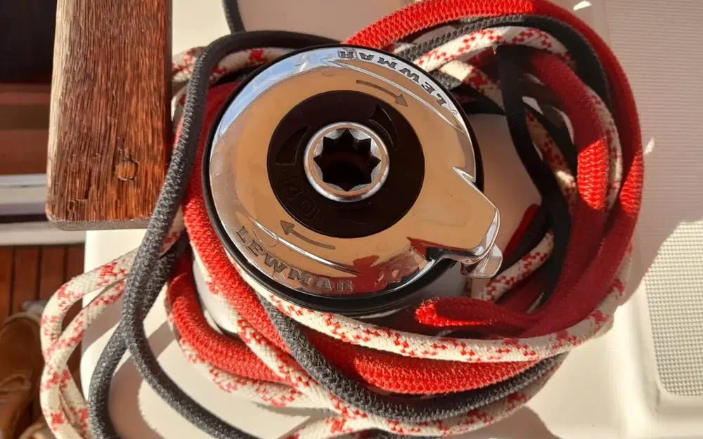 slider 60 Dufour 405