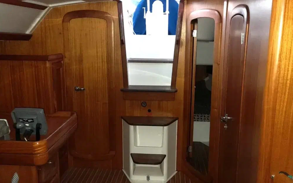 slider 106 Dufour 38