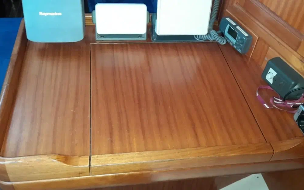 slider 119 Dufour 38