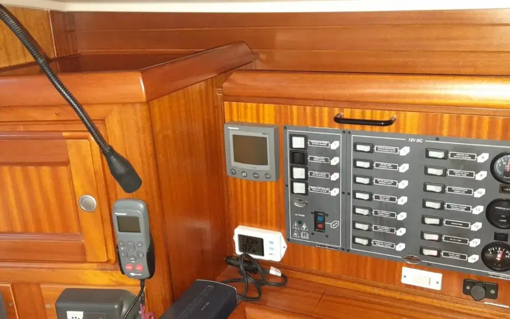 slider 120 Dufour 38