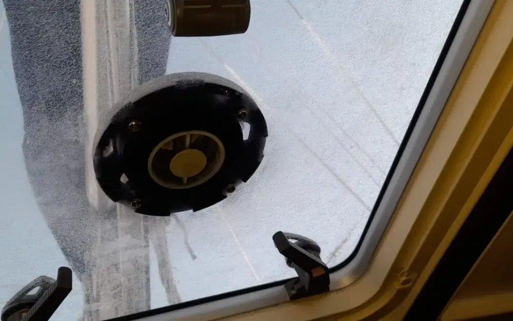 slider 124 Dufour 38