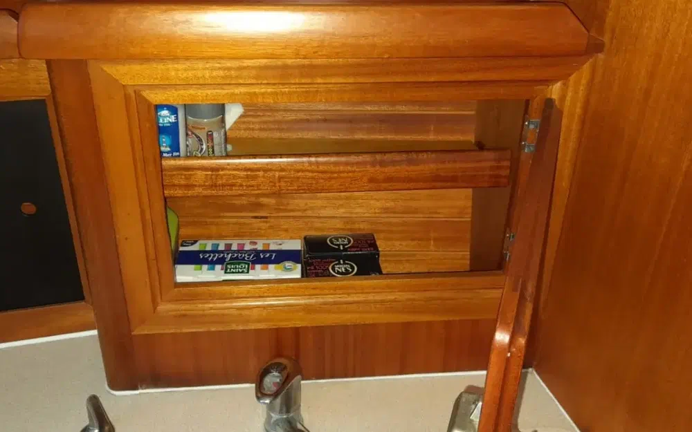 slider 128 Dufour 38