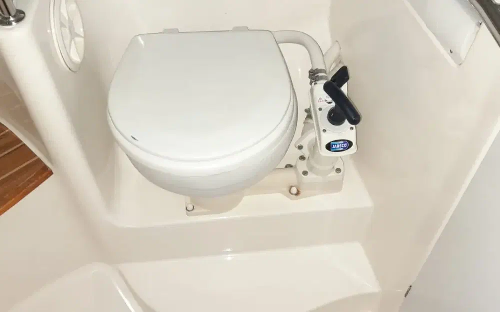 slider 162 Dufour 38