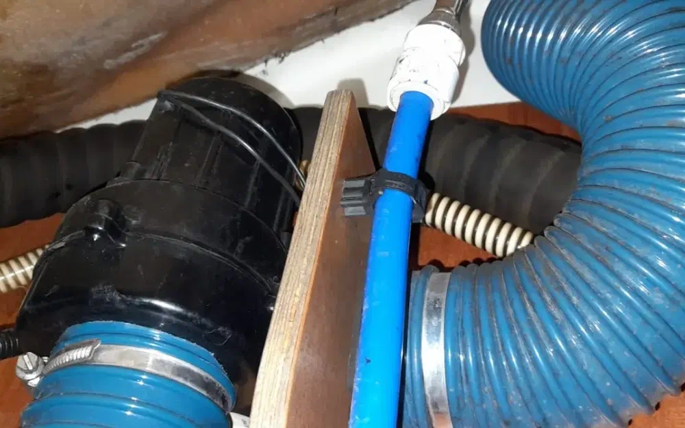 slider 177 Dufour 38