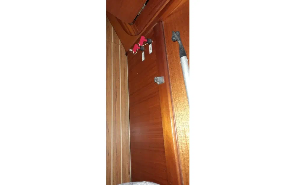 slider 179 Dufour 38