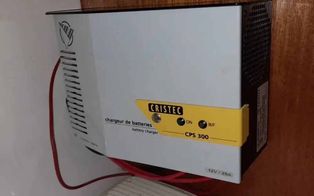 slider 182 Dufour 38