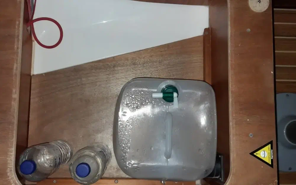 slider 199 Dufour 38