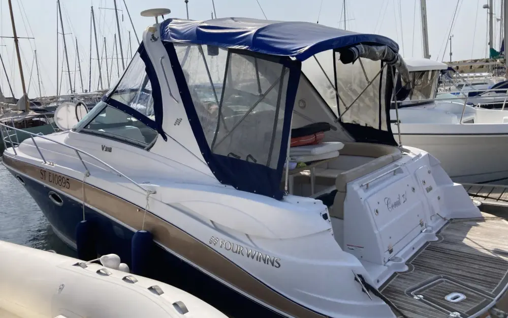 Four WinnsVista 318