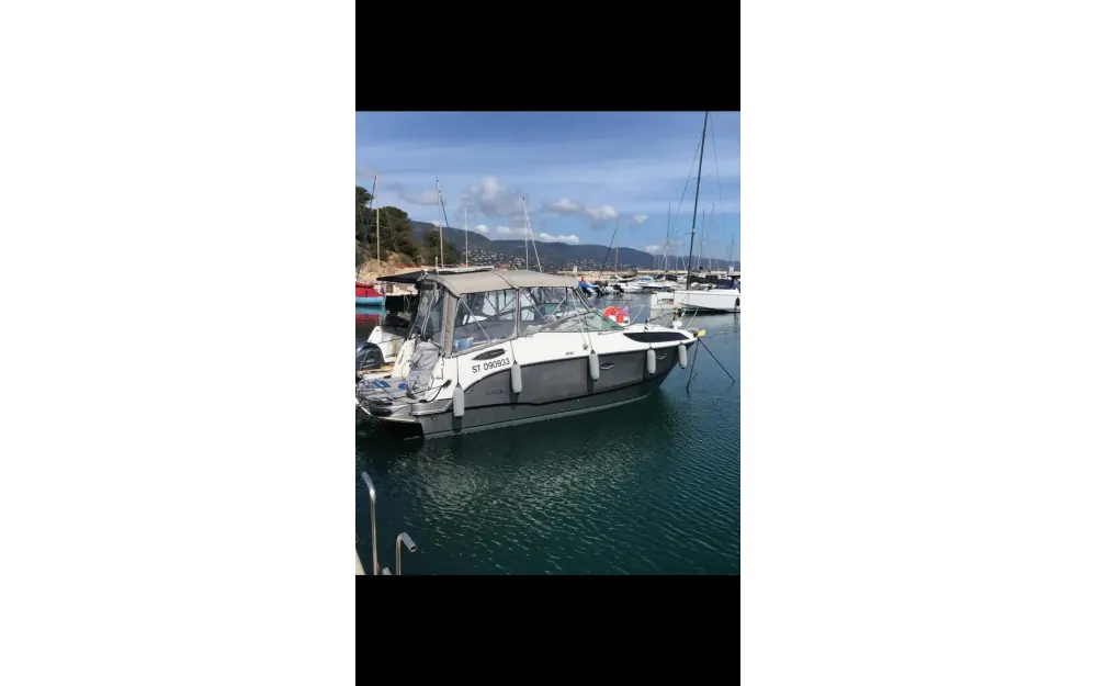 BaylinerBayliner 245