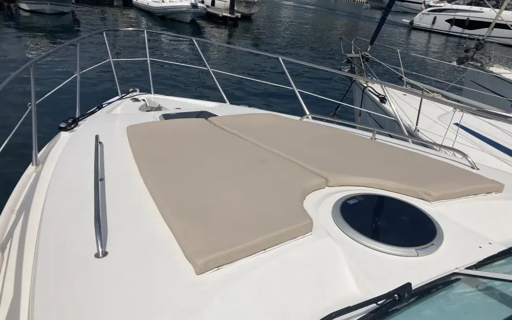 slider 15 Sealine  S 38