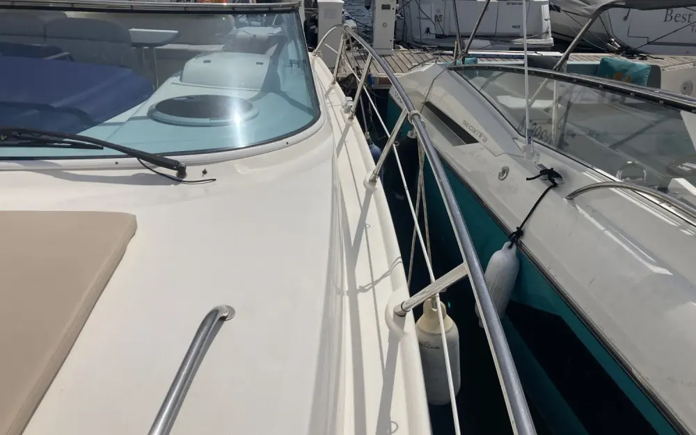 slider 18 Sealine  S 38