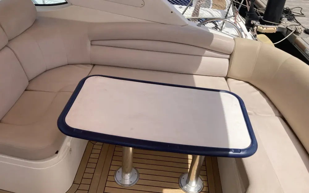 slider 29 Sealine  S 38