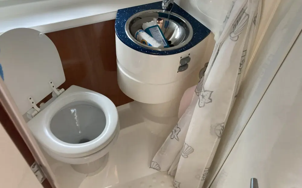 slider 38 Sealine  S 38