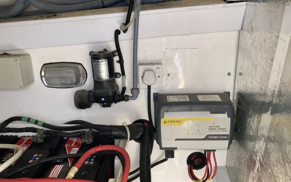 slider 50 Sealine  S 38