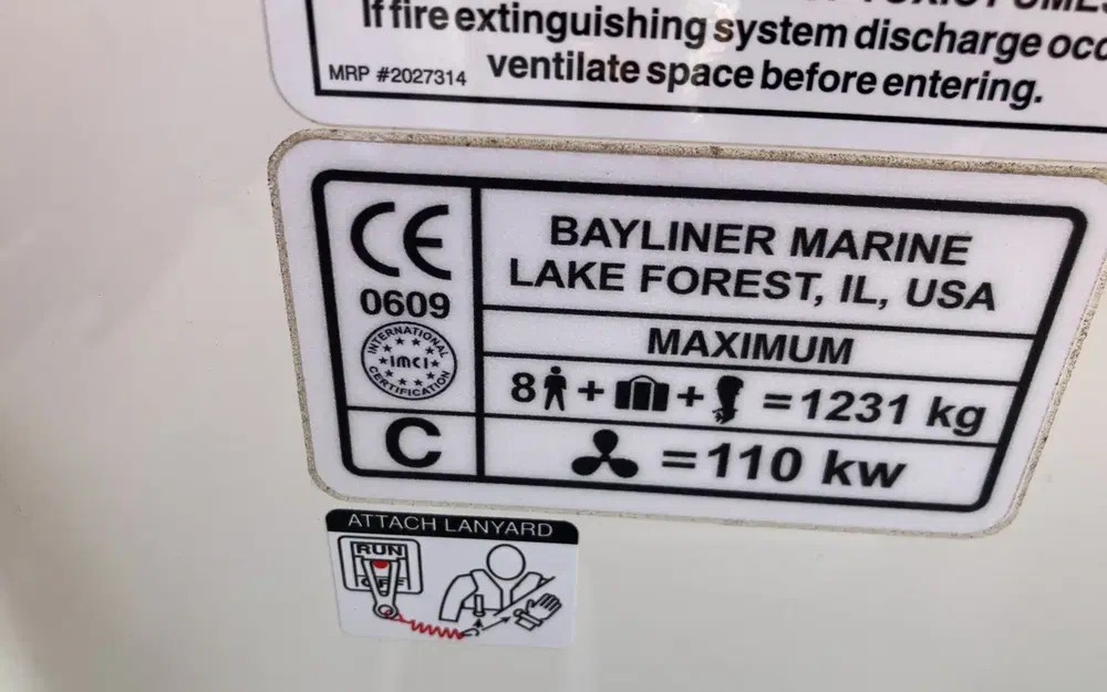 slider 14 Bayliner VR5 Cuddy OB