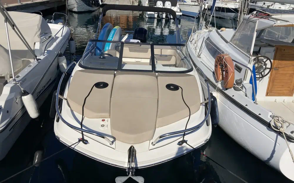slider 2 Bayliner VR5 Cuddy OB