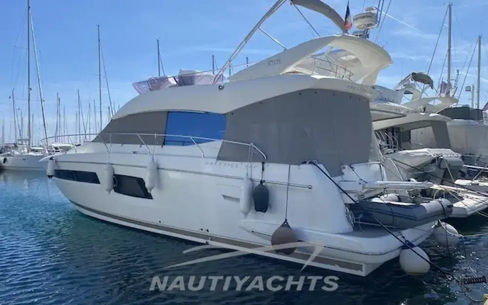 JeanneauPrestige 500 Fly