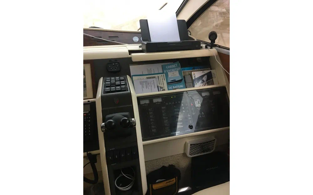 slider 11 Fairline 46