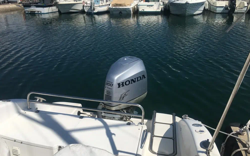 slider 3 Sessa Marine Key Largo 22 Deck