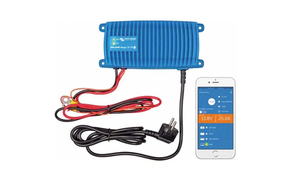 slider 0 Blue Smart IP67 Charger 12/25 (1)
